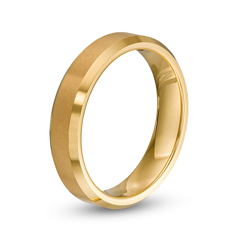 Previously Owned - Men's 5.0mm Bevelled Edge Wedding Band in Yellow Tungsten Carbide|Peoples Jewellers