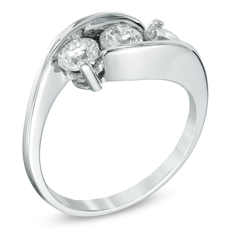 Previously Owned - 1.00 CT. T.W. Canadian Diamond Three Stone Engagement Ring in 14K White Gold (I/I1)