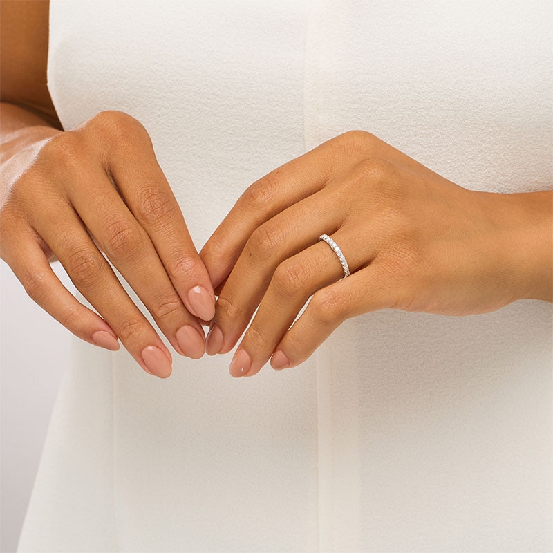 Previously Owned - TRUE Lab-Grown Diamonds by Vera Wang Love 0.23 CT. T.W. Anniversary Band in 14K White Gold