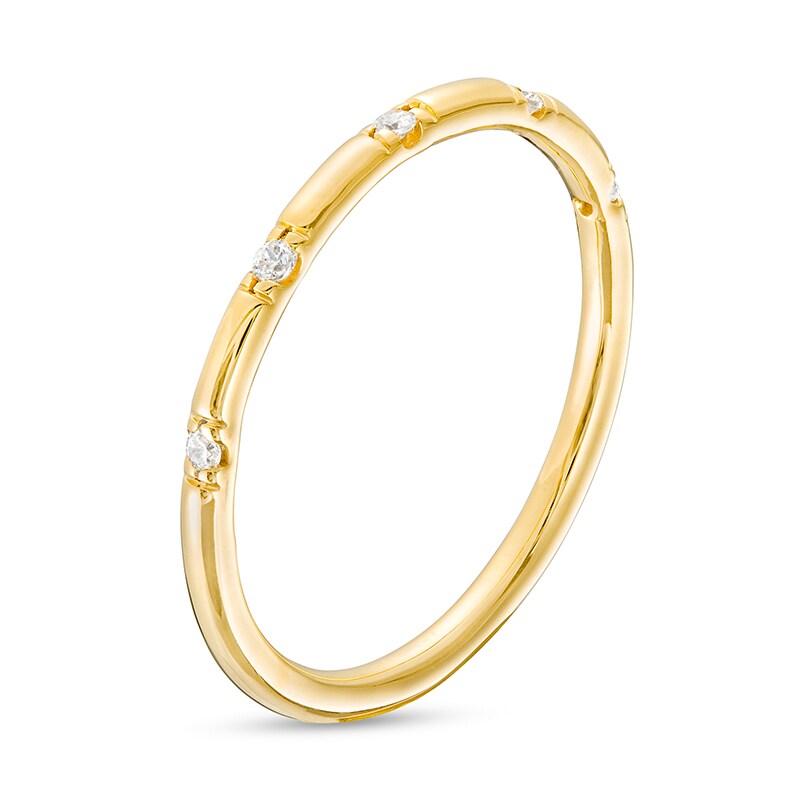 Previously Owned - 0.04 CT. T.W. Diamond Five Stone Anniversary Band 10K Gold