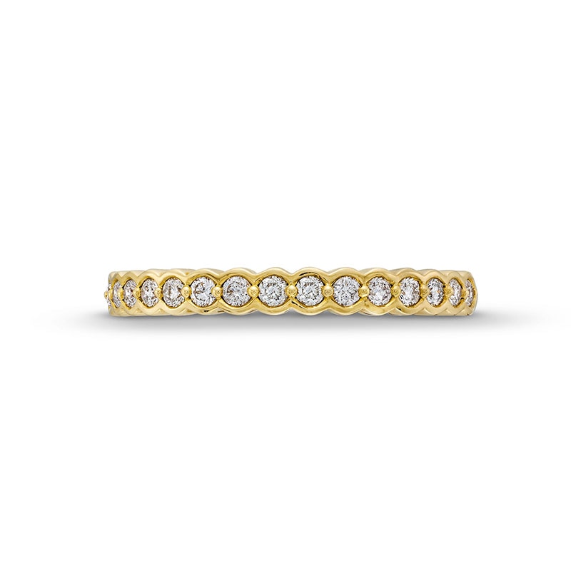 Previously Owned - 0.25 CT. T.W. Diamond Scallop Edge Anniversary Band in 10K Gold