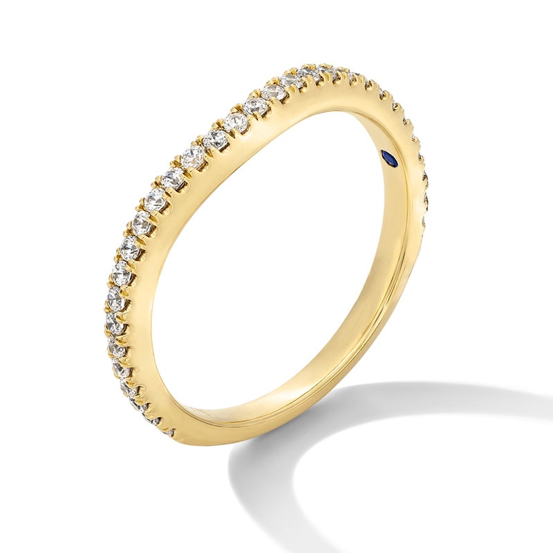 Previously Owned - Vera Wang Love Collection 0.25 CT. T.W. Certified Lab-Grown Diamond Contour Band in 14K Gold (F/VS2)